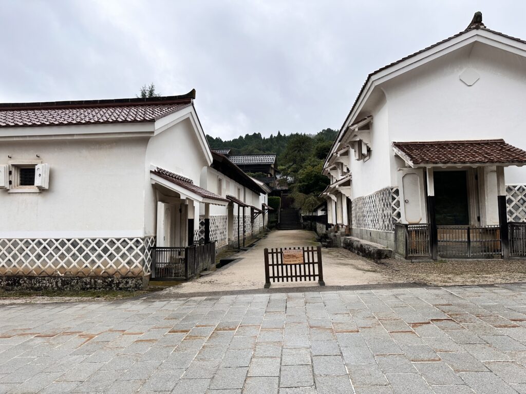 田部家土蔵群の写真